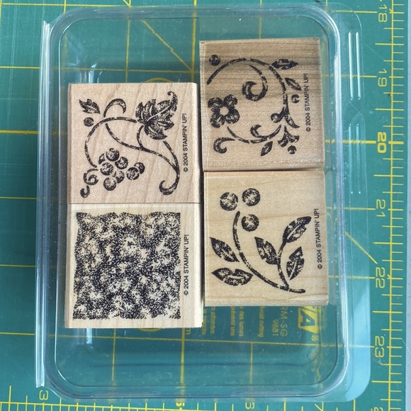 Stampin' Up! Set of 4 Stamps - Vines - Picture 1 of 2